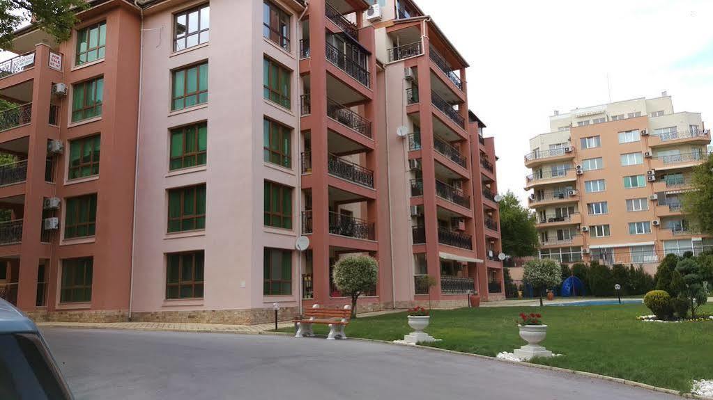 Luxury Sunrise Complex Apartment Golden Sands Exterior photo
